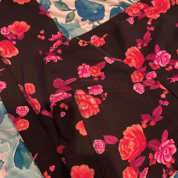 Victoria’s Secret PINK Sport leggings size Small 🌸Floral Print - Picture 6 of 7